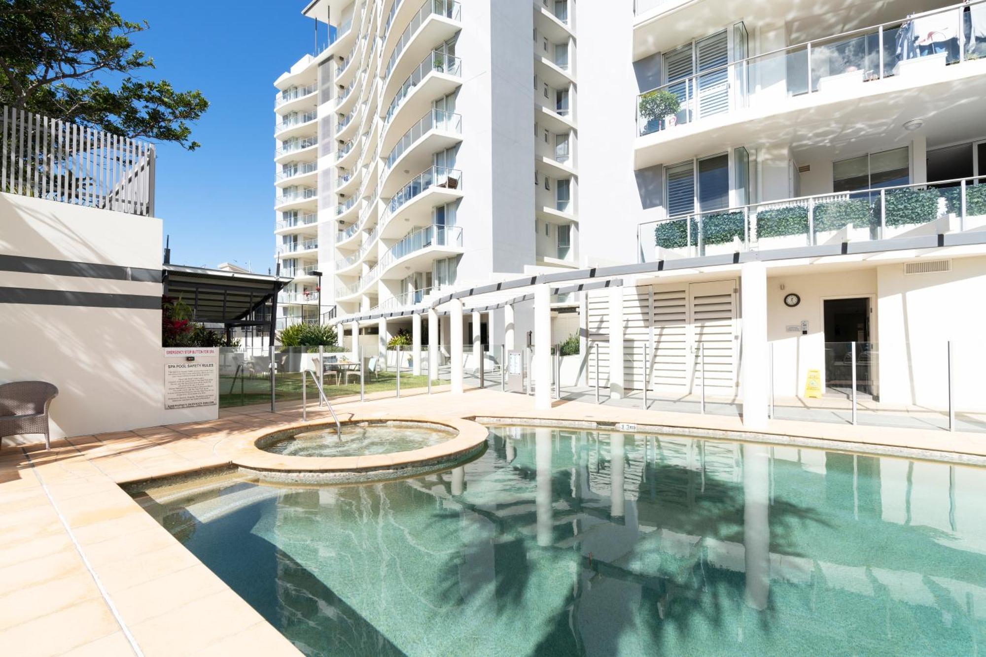 Aspect Caloundra Aparthotel Kültér fotó
